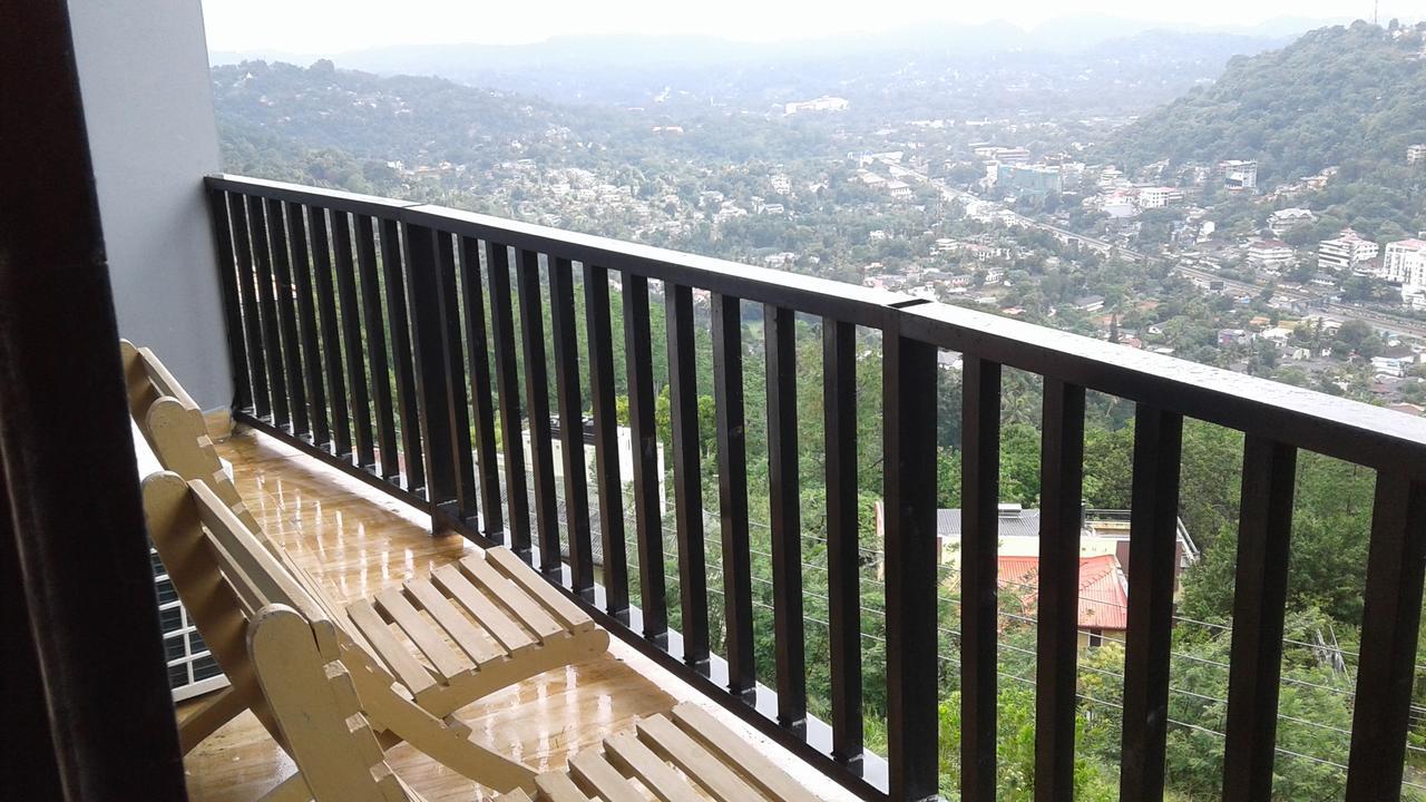 Lawan One Kandy Exterior photo