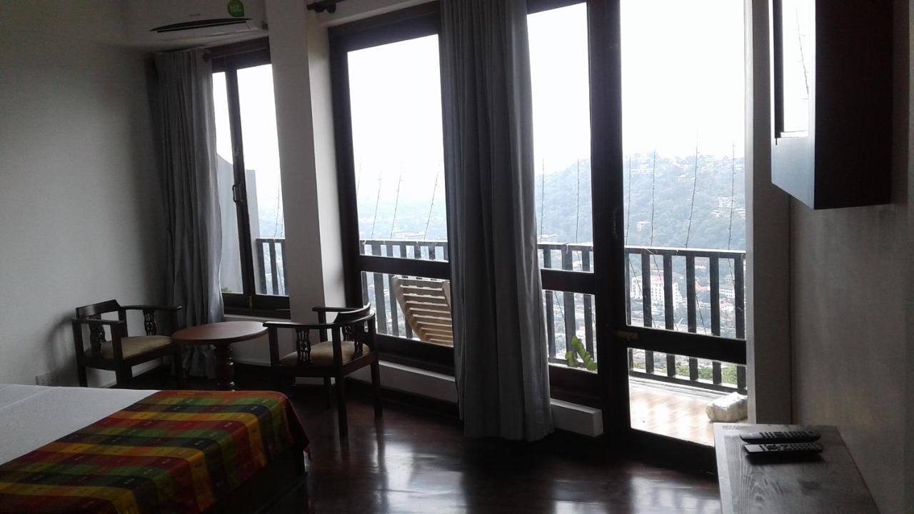 Lawan One Kandy Exterior photo